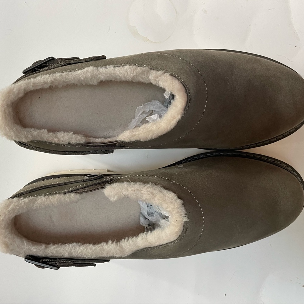 L.L. Bean Camden Clogs Fleece Lined NWB Size 9.5 Sage Green